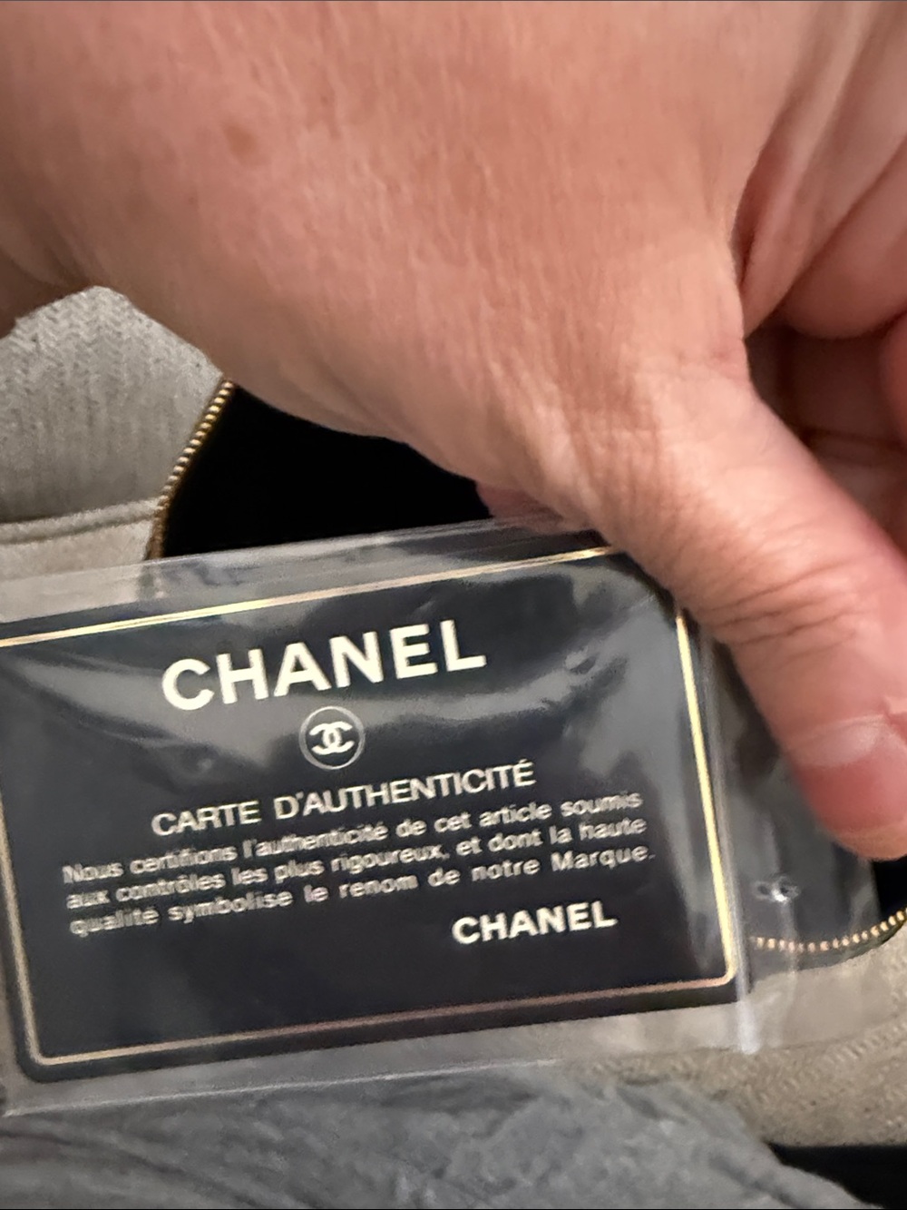 CHANEL Black Caviar Leather Vanity Case with Gold Hardware Accent - Picture 7 of 11